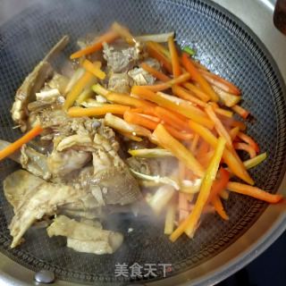 红椒炒羊排的做法步骤：8