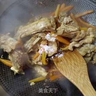 红椒炒羊排的做法步骤：9