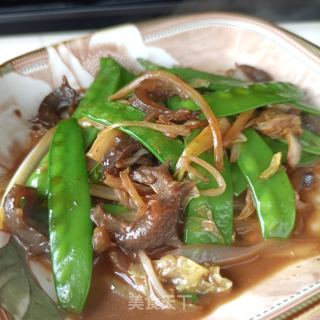 白菜荷兰豆爆海参的做法