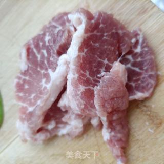 梅花肉荷兰豆炒口蘑的做法步骤：4