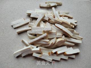 酱肉炒豆干莴笋的做法步骤：4