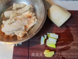 排骨莲藕竹荪汤的做法步骤：6