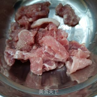 冬瓜肉片汤的做法步骤：2