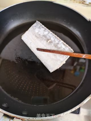红烧带鱼的做法步骤：3