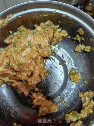 肉酱鸡蛋炒面的做法步骤：1