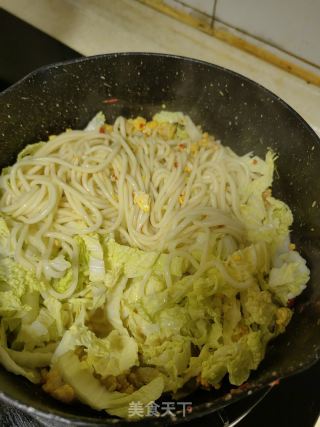肉酱鸡蛋炒面的做法步骤：11