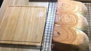 抹茶奶酥吐司，淡淡抹茶清香，口感蓬松又拉丝，奶香味十足。的做法步骤：24