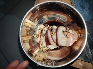 凉拌柴火腊肉的做法步骤：3