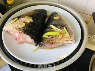 豉香剁椒鱼头的做法步骤：7