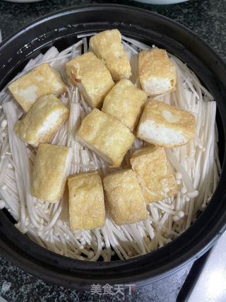 肉沫金针菇豆腐煲的做法步骤：8