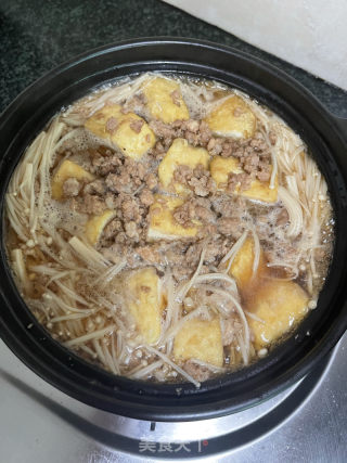 肉沫金针菇豆腐煲的做法步骤：15