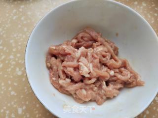 胡萝卜豆干炒肉丝的做法步骤：1