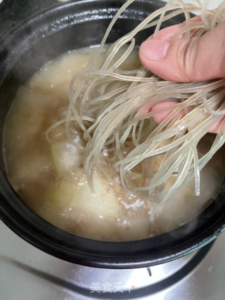 冬瓜肉沫炖粉条的做法步骤：11