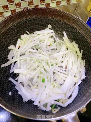 酸辣白菜丝的做法步骤：6