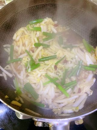 酸辣白菜丝的做法步骤：7