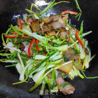 腊肉炒藠头的做法步骤：7