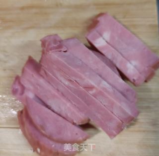 火腿肠口蘑炒芦笋的做法步骤：4