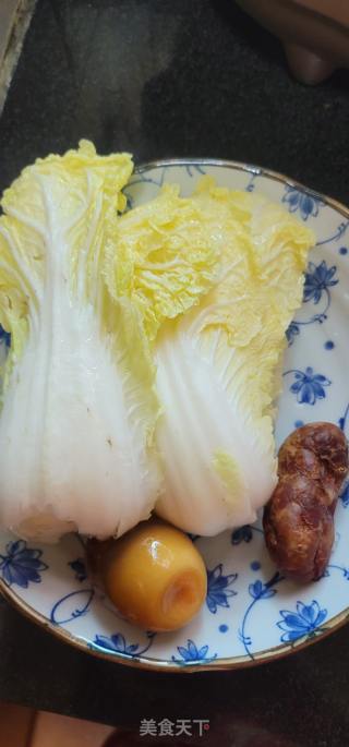 皮蛋白菜汤的做法步骤：1