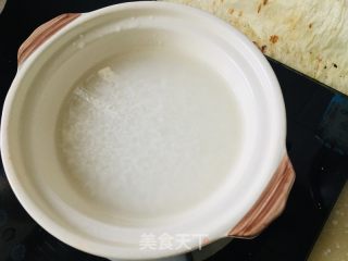 腊味煲仔饭的做法步骤：3
