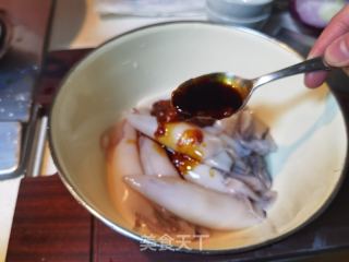酱焖笔管鱿鱼的做法步骤：3