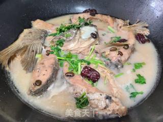 红枣黑豆炖鲤鱼的做法步骤：13