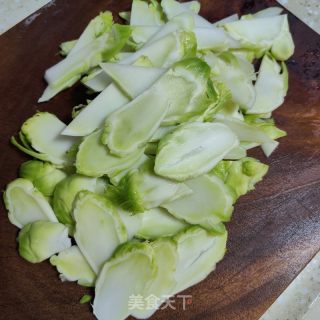 腊肉炒儿菜的做法步骤：2