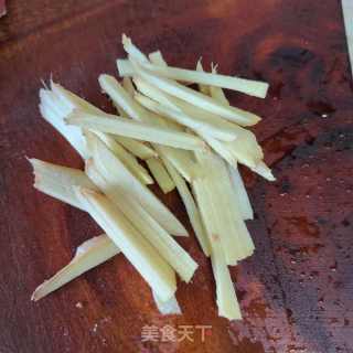 水碌菜猪肉煲的做法步骤：4