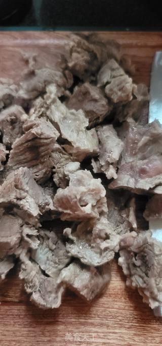椰汁焖牛腩土豆的做法步骤：6