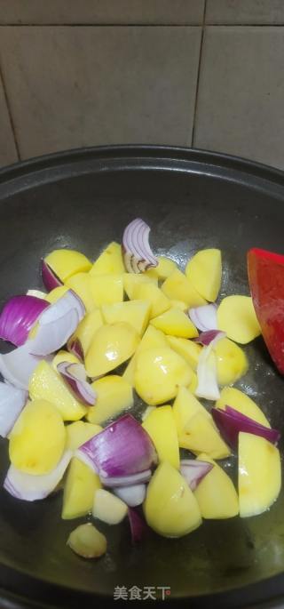 椰汁焖牛腩土豆的做法步骤：12