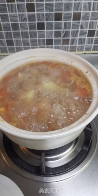 土豆番茄牛肉汤的做法步骤：7