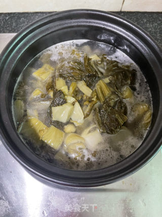 酸菜土豆排骨煲的做法步骤：9