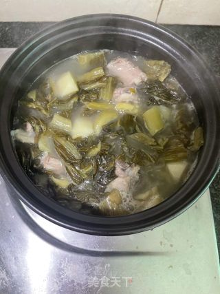 酸菜土豆排骨煲的做法步骤：11