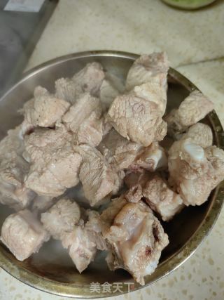 土豆烧排骨的做法步骤：3