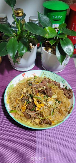肉片鸡蛋炒米粉的做法步骤：11
