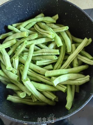 无筋豆焖排骨的做法步骤：6