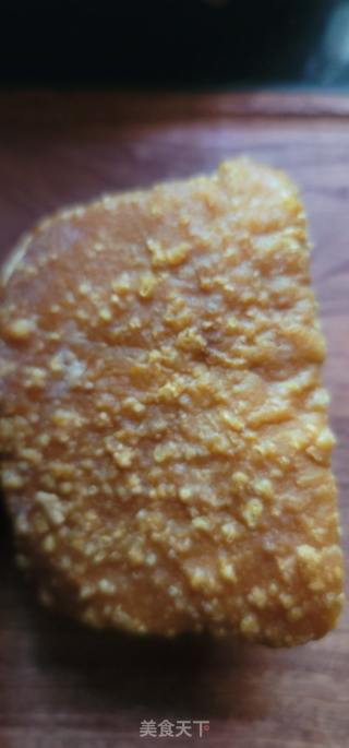 扣肉焖梅菜的做法步骤：1