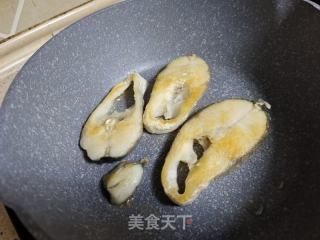 香煎海鲈鱼片的做法步骤：2