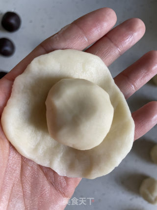 蛋黄酥的做法步骤：7