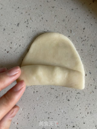 蛋黄酥的做法步骤：9