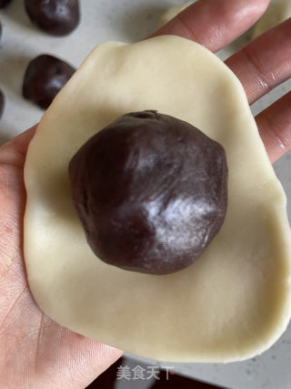 蛋黄酥的做法步骤：15