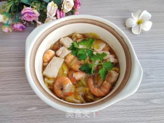 鲜虾包菜豆腐煲的做法