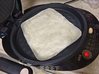 鸡蛋灌饼的做法步骤：1