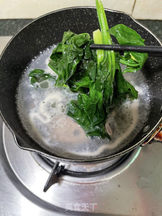 菠菜猪肝汤的做法步骤：11