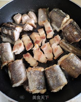 红焖豆豉鳗鱼的做法步骤：5