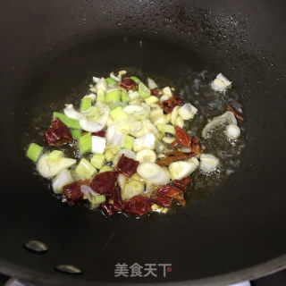 黑腐竹炒西葫芦的做法步骤：5