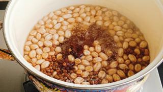 茴香五香花生米的做法步骤：7