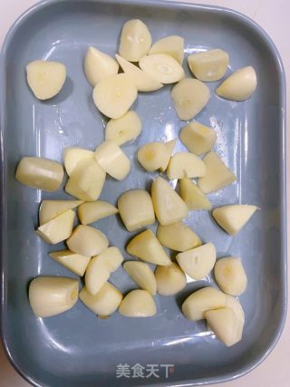 杏鲍菇炒鸡丁的做法步骤：4
