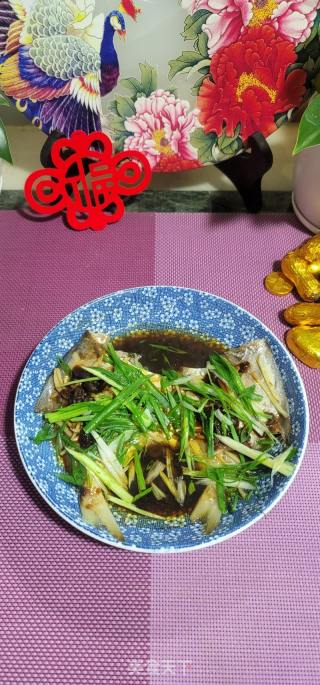 黄豆酱蒸银鲳鱼的做法步骤：9