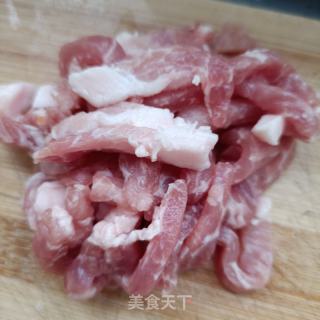 肉条炒茭瓜条的做法步骤：1