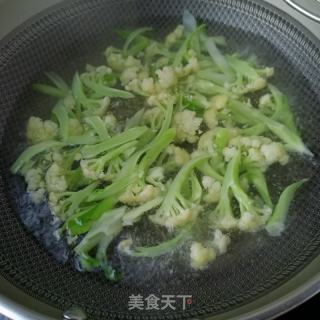 金华火腿炒花菜的做法步骤：6